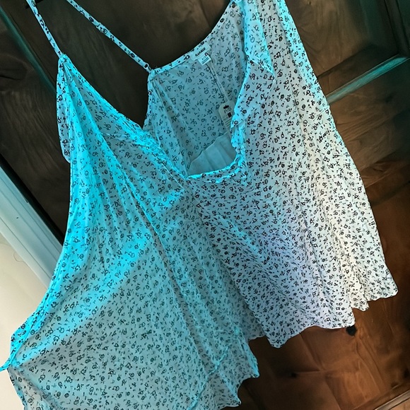 Very cute summer romper - Picture 2 of 5